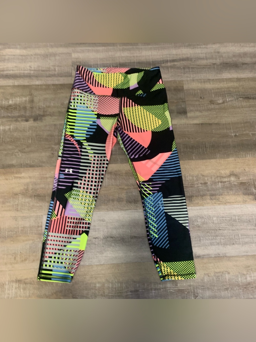 Under Armour Women's Large Athletic Leggings Heat Gear Compression Yoga Running